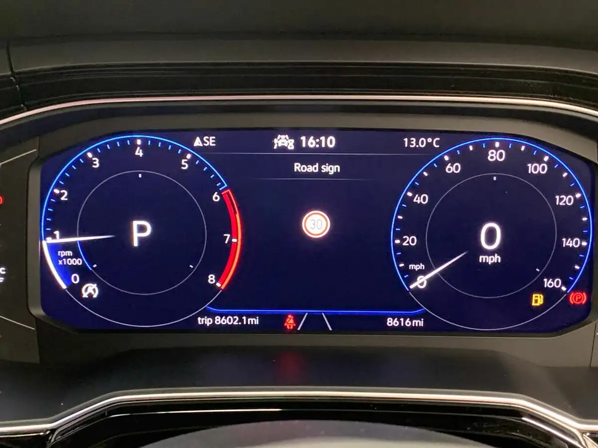 2022-volkswagen-polo-10-tsi-r-line-95ps-dsg-big-18