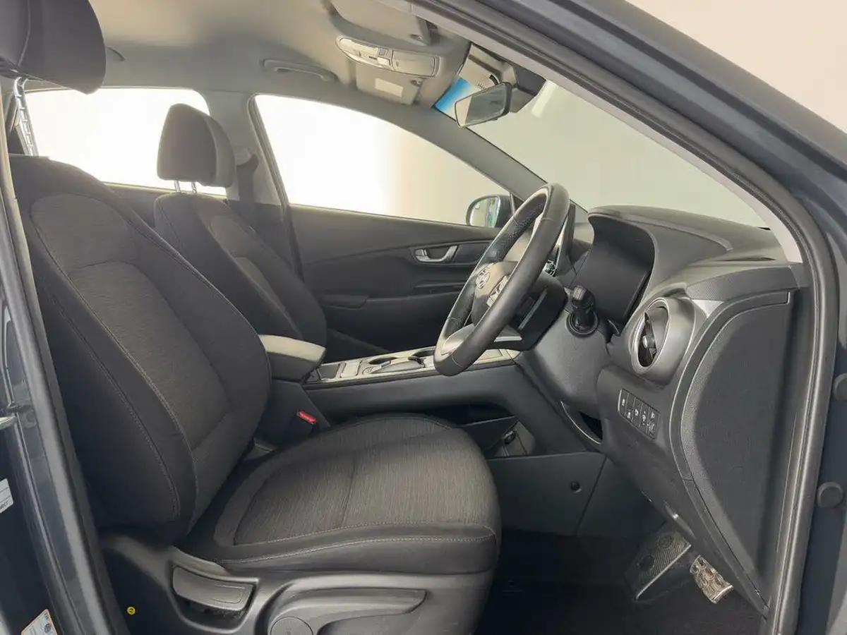 2022-hyundai-kona-e-se-connect-big-11