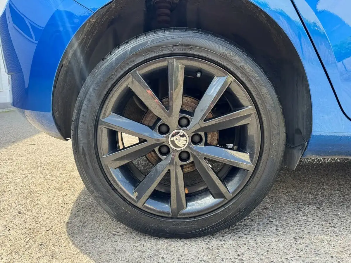 2018-skoda-fabia-10-mpi-colour-edition-big-11