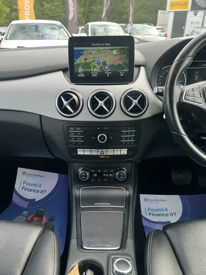 2017-mercedes-benz-b-class-15d-b180-sport-executive-7g-dct-big-13