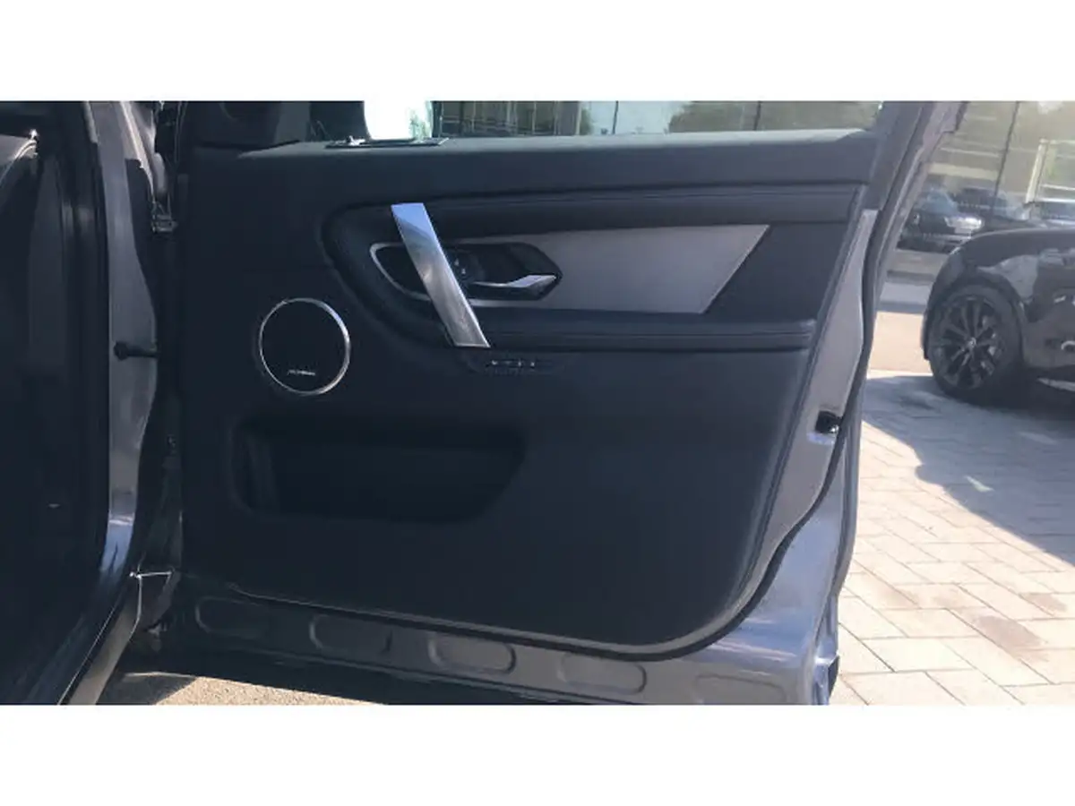 2024-land-rover-discovery-sport-20-d200-dynamic-se-big-24