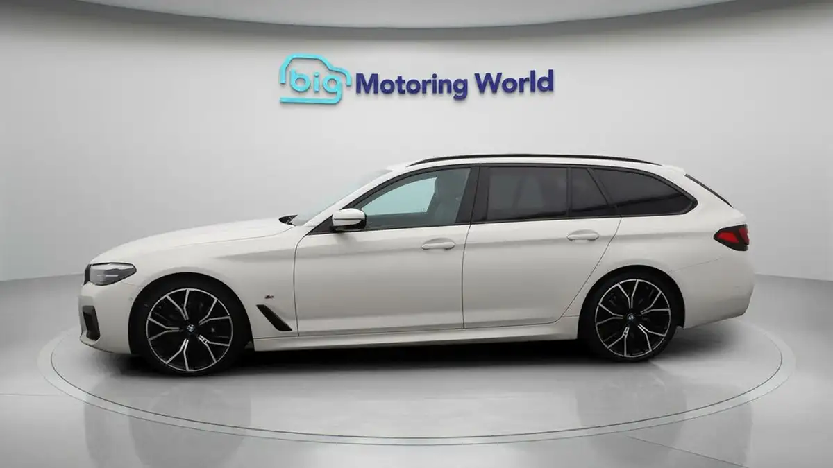 2020-bmw-5-series-big-4