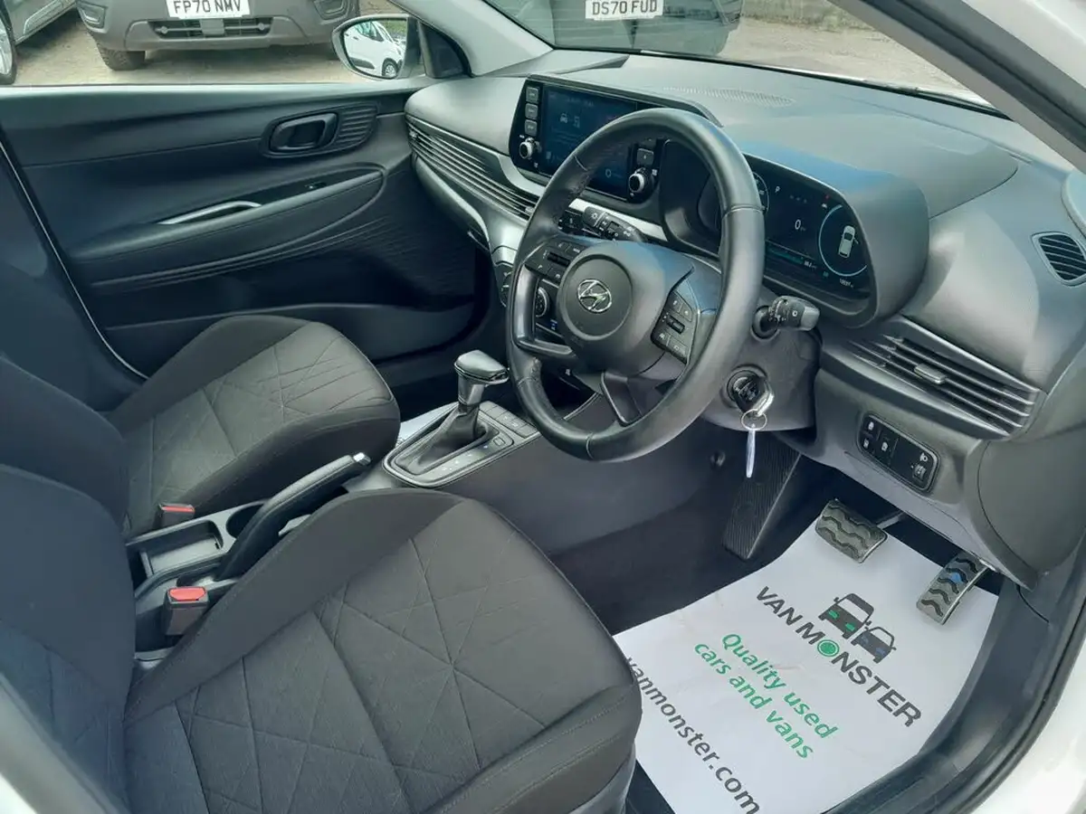 2022-hyundai-bayon-10-t-gdi-se-connect-dct-big-16