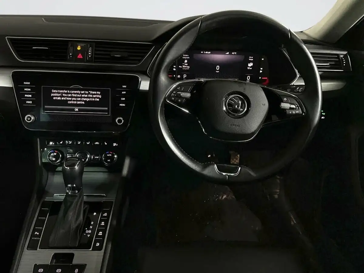 2022-skoda-superb-14-tsi-se-technology-218ps-hatchback-big-2