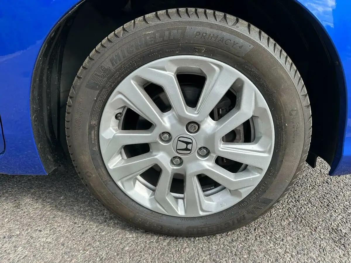 2019-honda-jazz-13-i-vtec-se-cvt-big-43