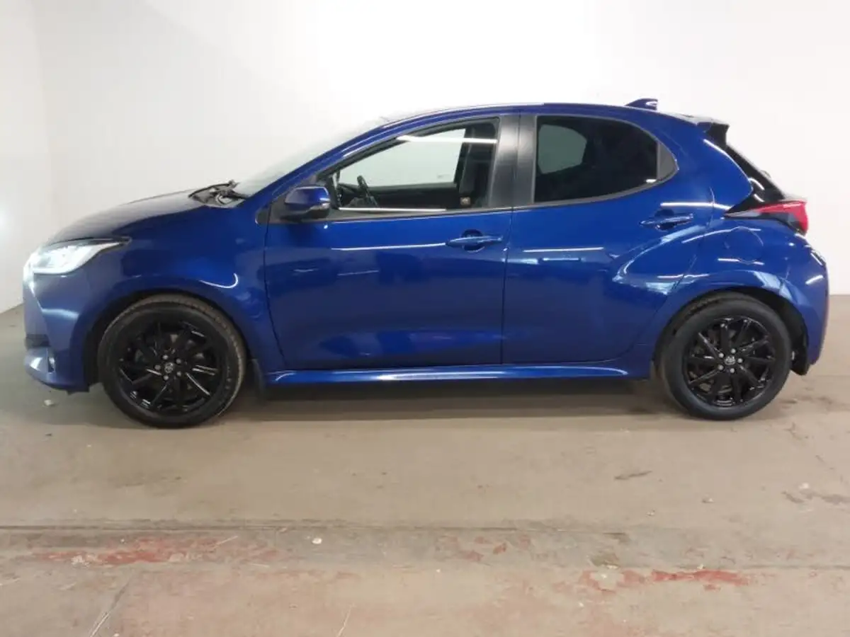 2022-toyota-yaris-15-vvt-i-design-big-3