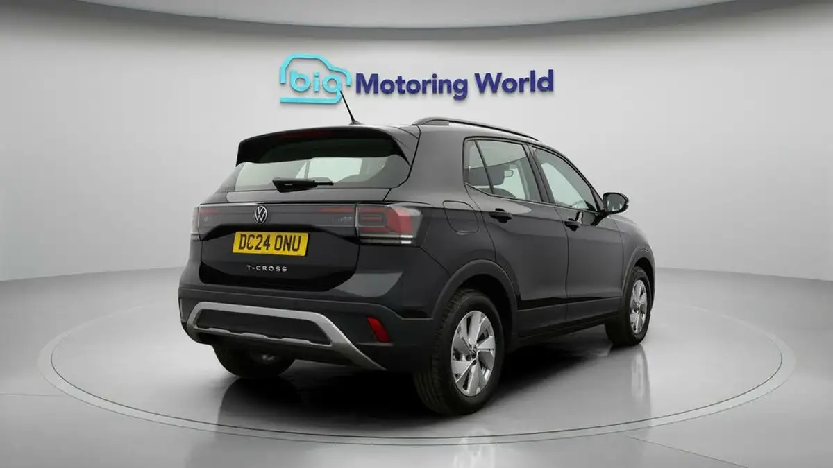 2024-volkswagen-t-cross-10-tsi-life-115ps-dsg-big-6