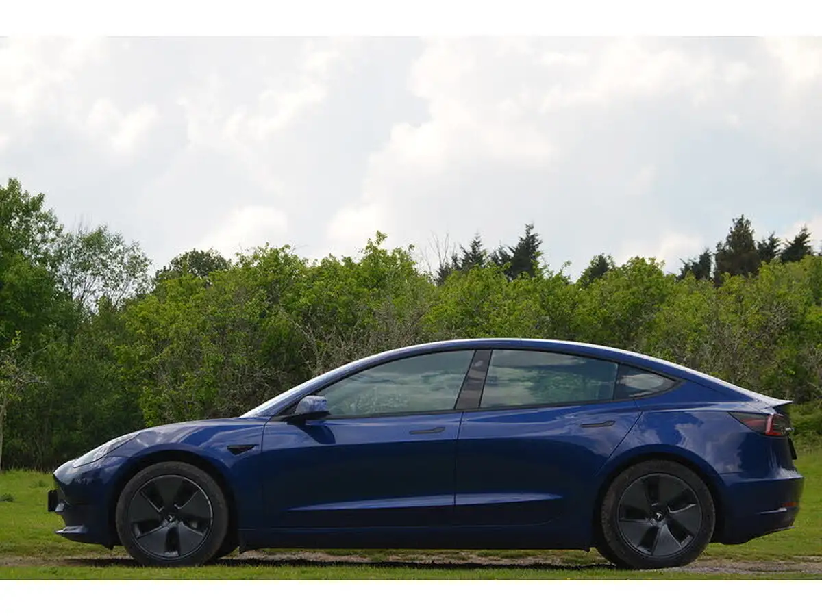 2021-tesla-model-3-e-standard-plus-big-10