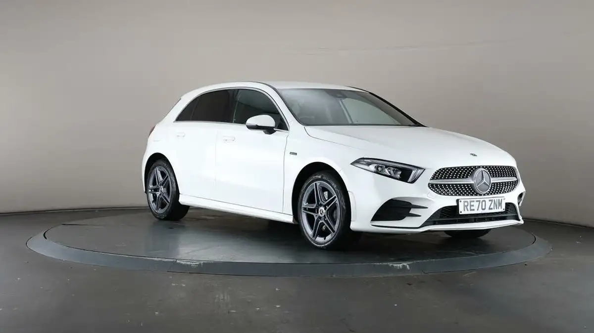 2020-mercedes-benz-a-class-13-a250e-amg-line-hatchback-5d-big-51