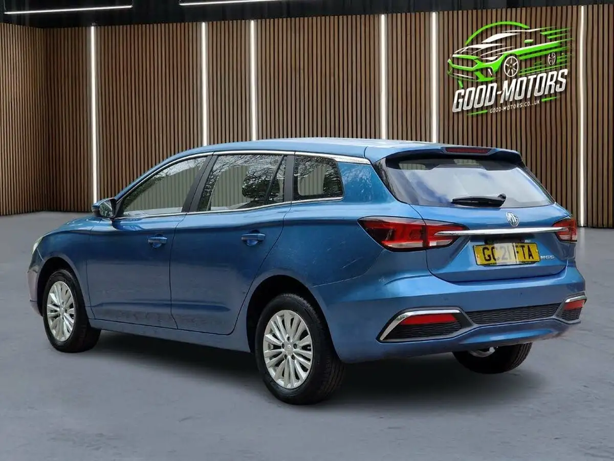 2021-mg-mg5-e-excite-ev-big-8
