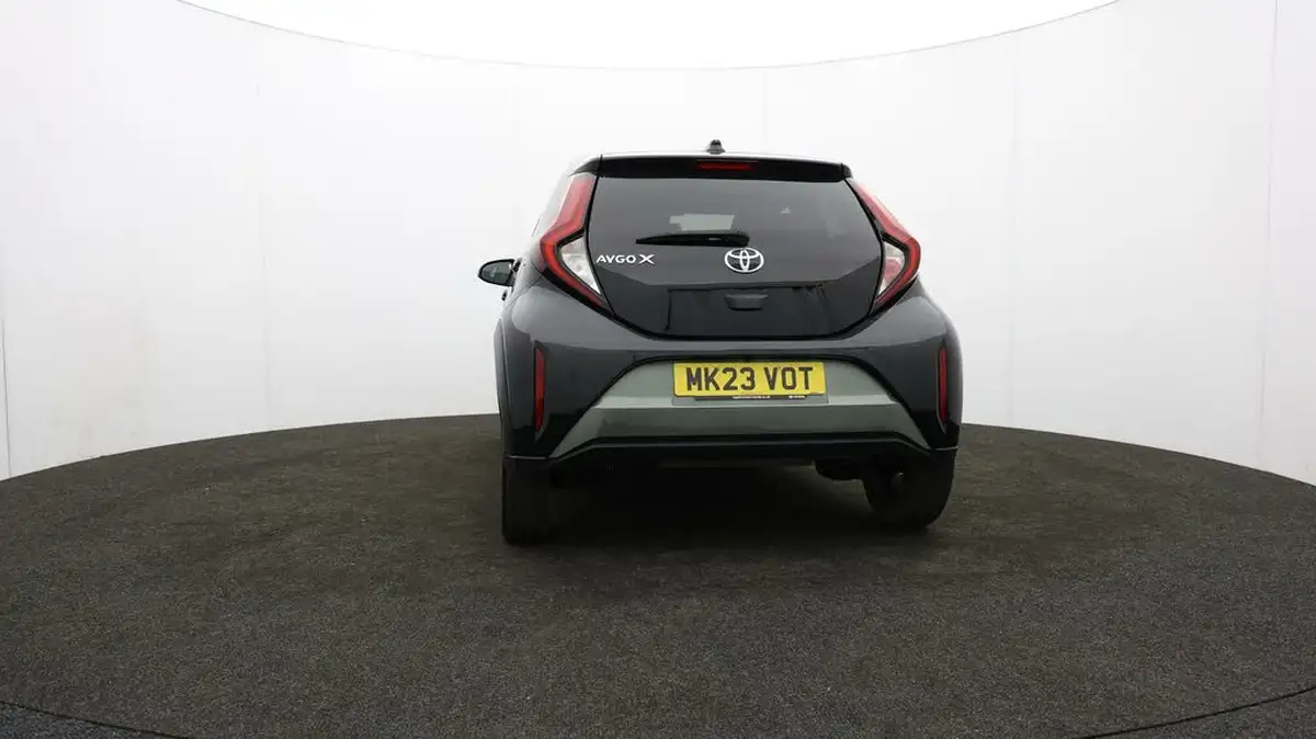 2023-toyota-aygo-x-10-vvt-i-edge-big-36
