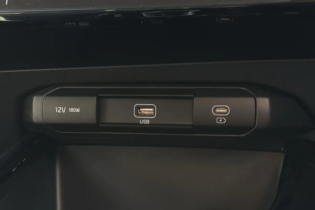 2024-kia-niro-ev-e-2-big-22