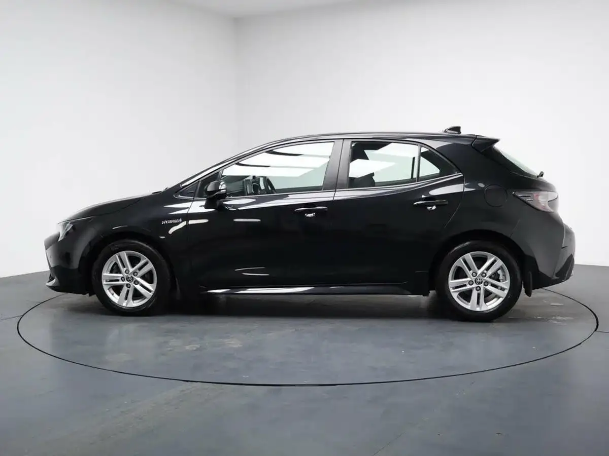 2020-toyota-corolla-18-vvt-i-icon-spare-wheel-hatchback-5d-big-7
