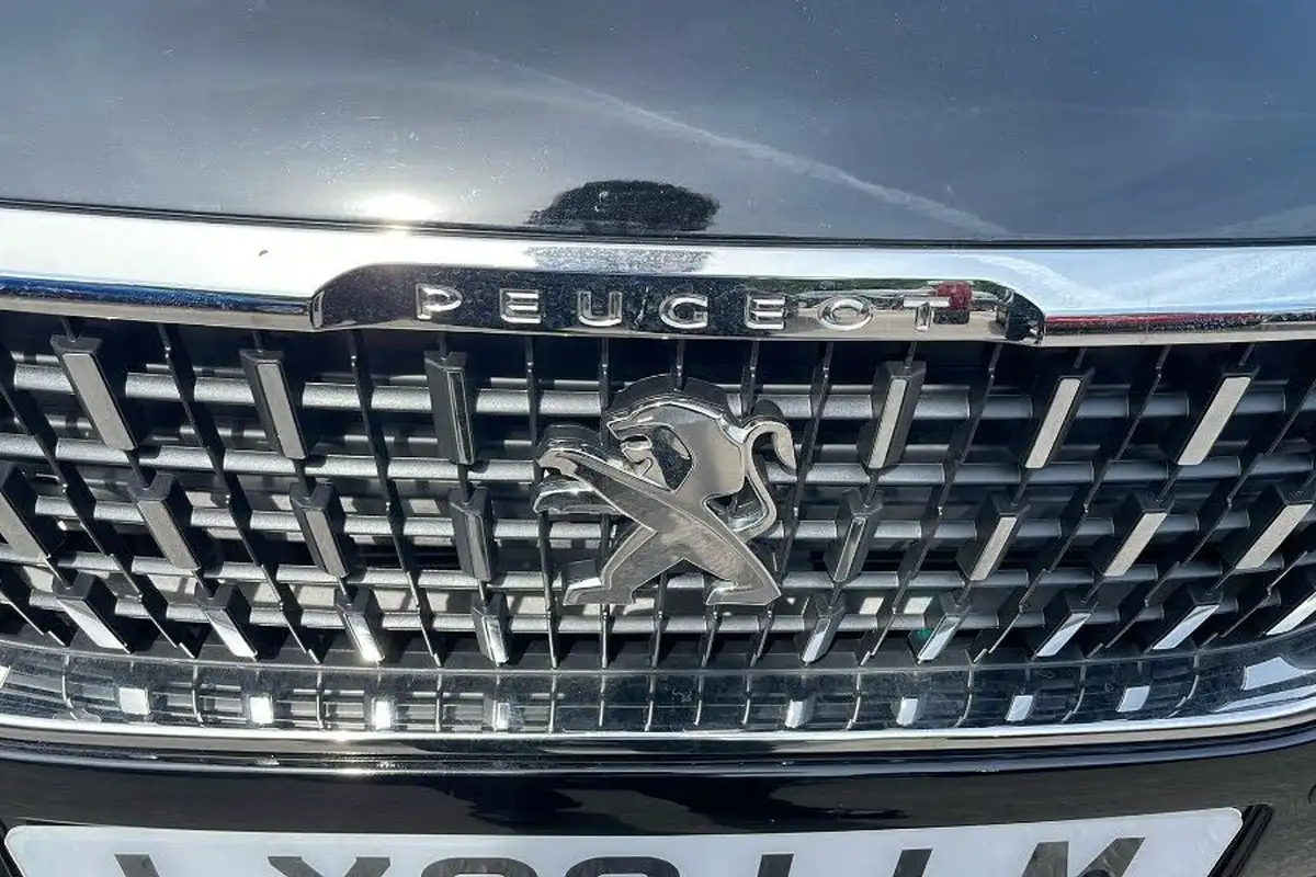 2019-peugeot-2008-suv-12-puretech-allure-premium-82bhp-big-41