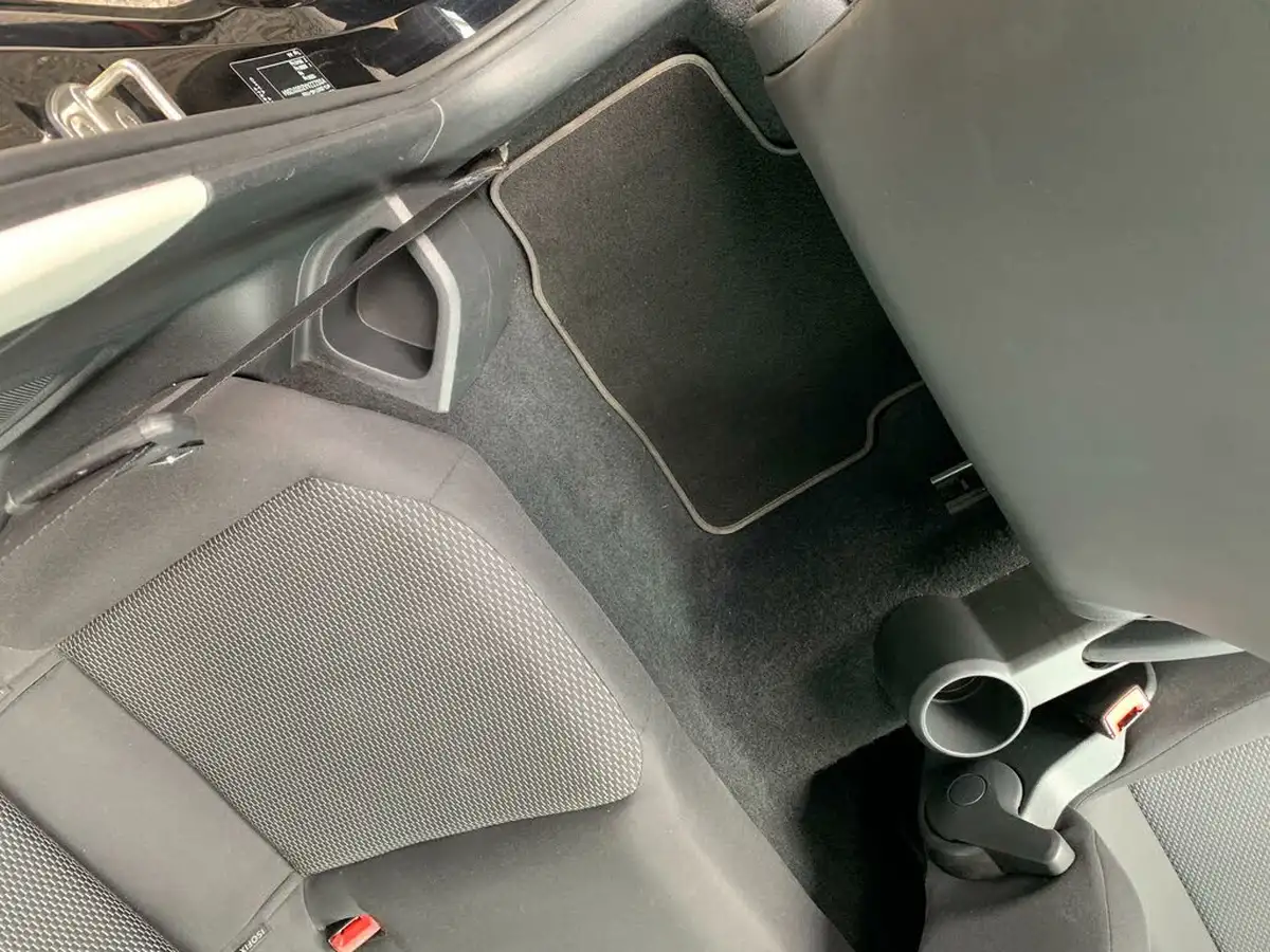 2015-seat-mii-10-s-3d-big-27