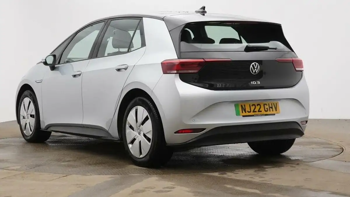 2022-volkswagen-id3-e-life-204ps-58kwh-pro-performance-big-2