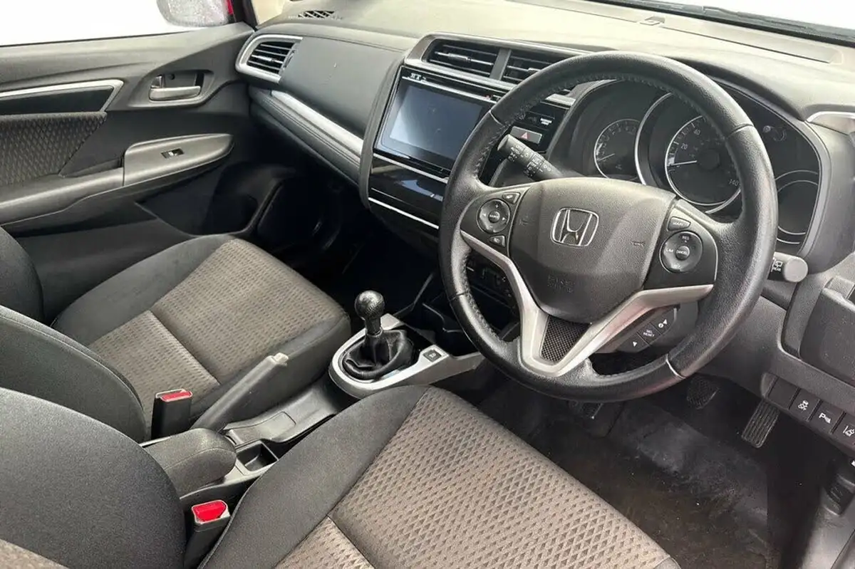 2019-honda-jazz-13-i-vtec-ex-navi-big-6