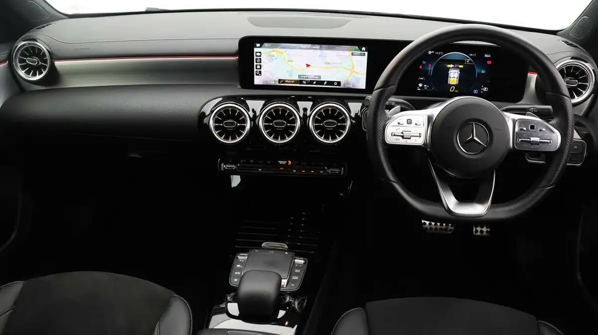 2022-mercedes-benz-a-class-13-a180-amg-line-executive-edition-hatchback-5d-7g-dct-big-12
