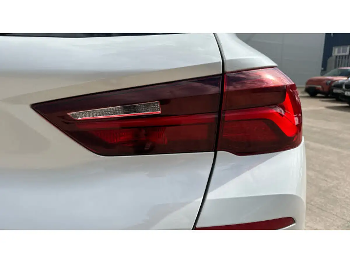 2022-bmw-x2-20td-sdrive18d-sport-auto-big-21