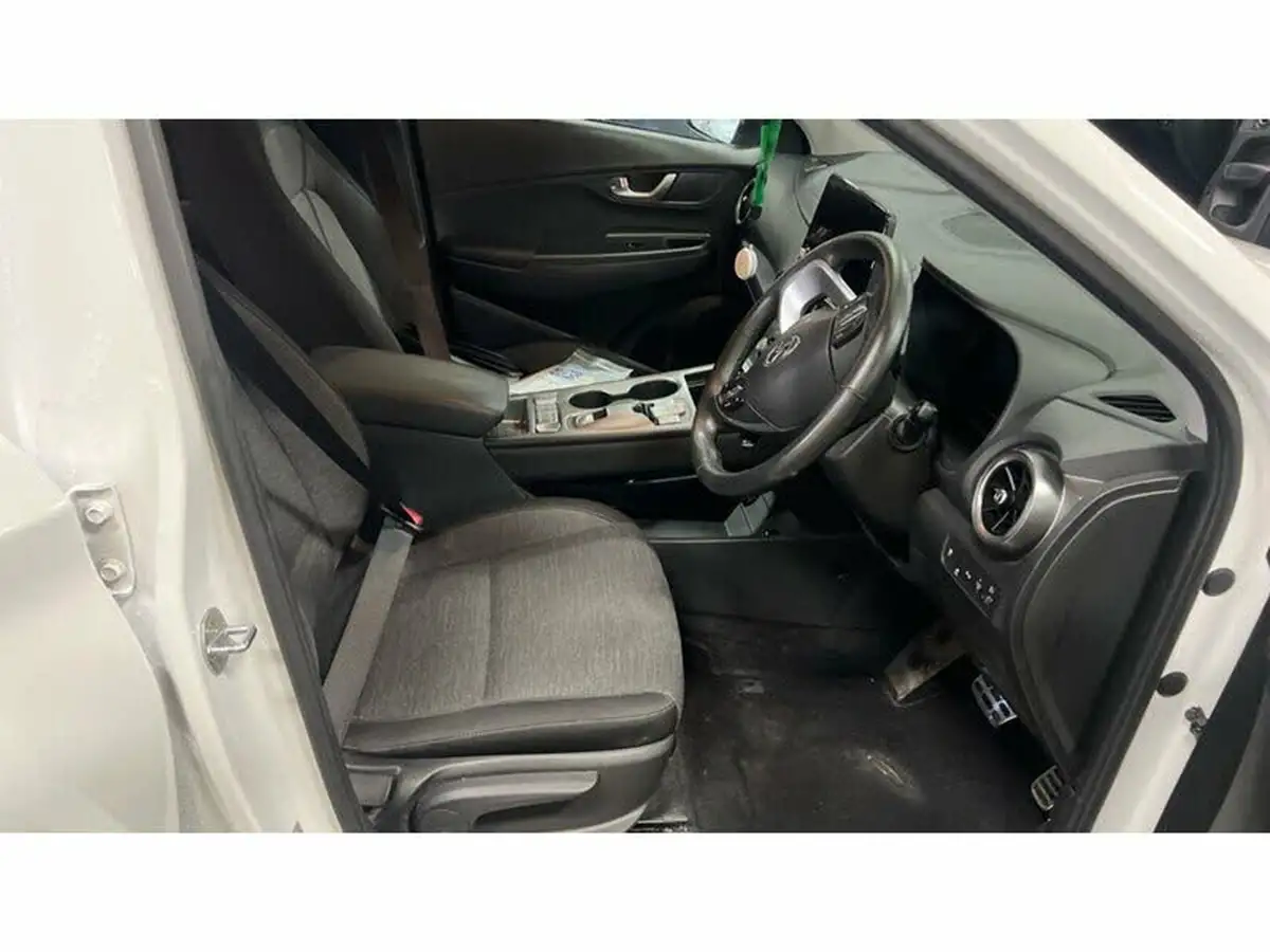 2022-hyundai-kona-e-premium-204ps-64kwh-7kw-obc-big-2
