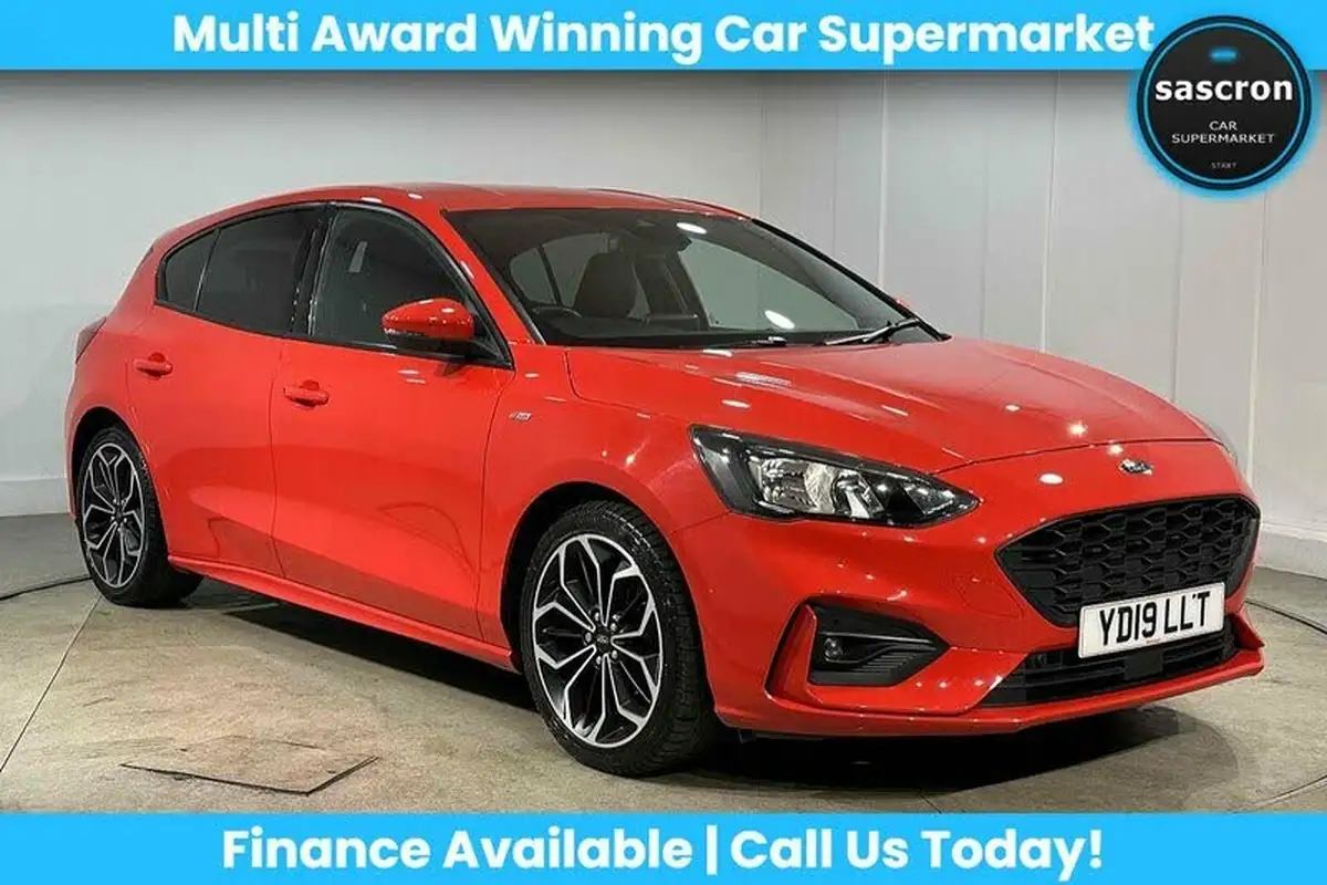 2019-ford-focus-10t-st-line-x-hatchback-big-0