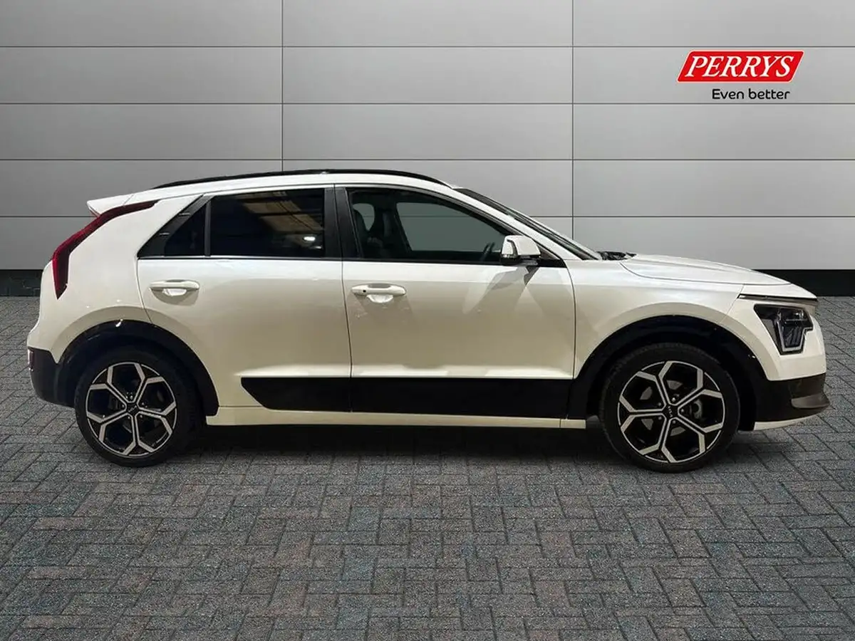 2022-kia-niro-16-gdi-139bhp-hev-132kwh-big-2