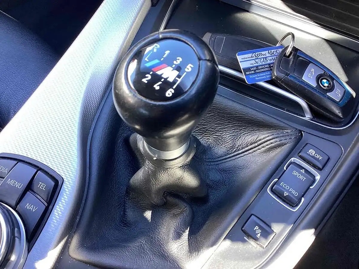 2015-bmw-4-series-20td-420d-m-sport-184bhp-ss-gran-coupe-5d-big-28