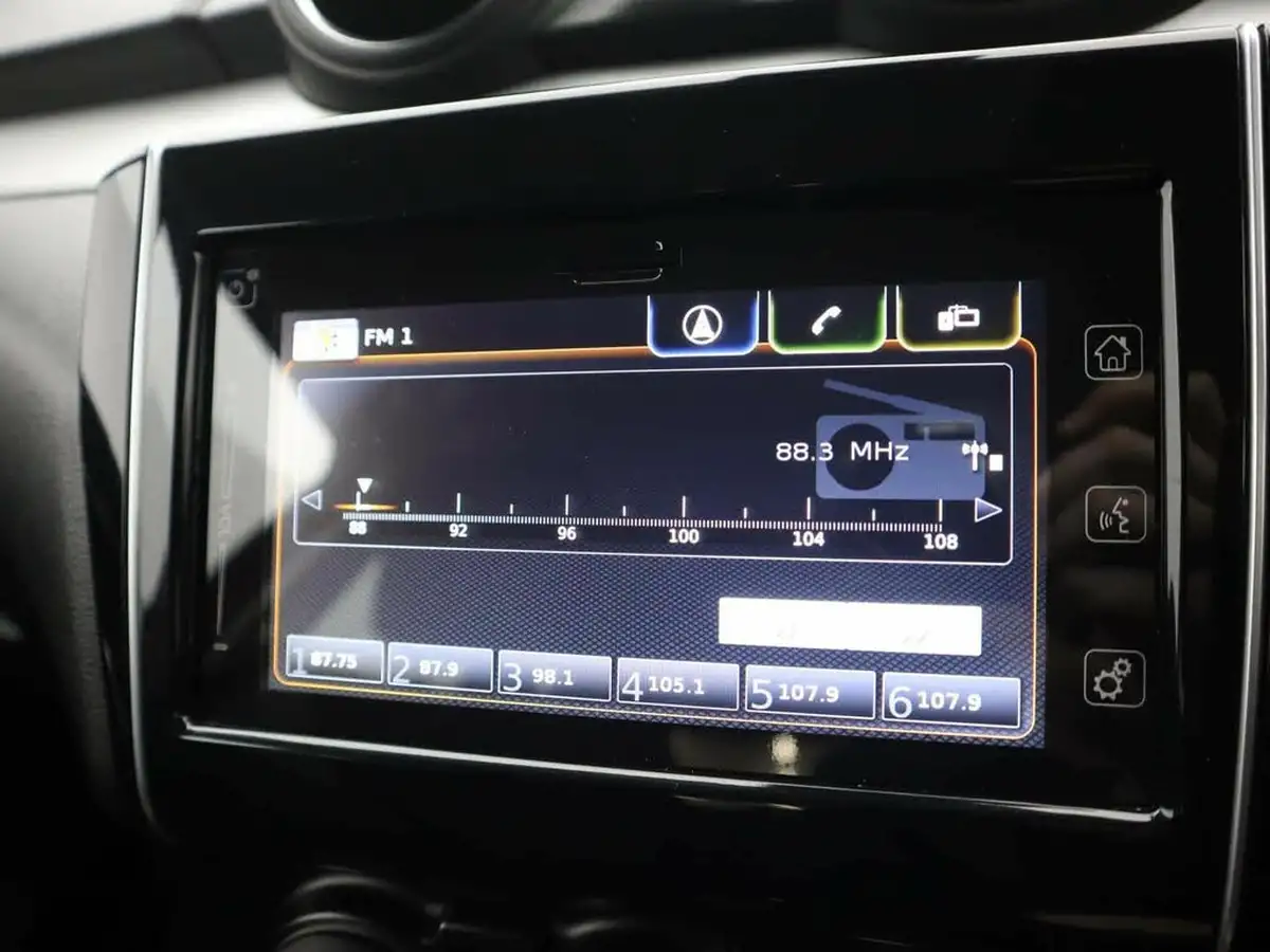 2021-suzuki-swift-12-dualjet-sz5-cvt-big-20