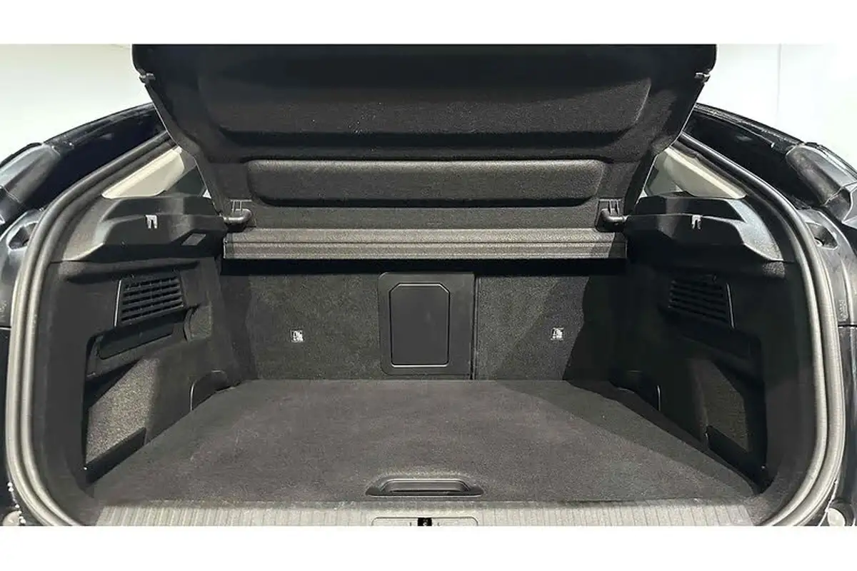 2022-citroen-c4-e-shine-plus-big-54