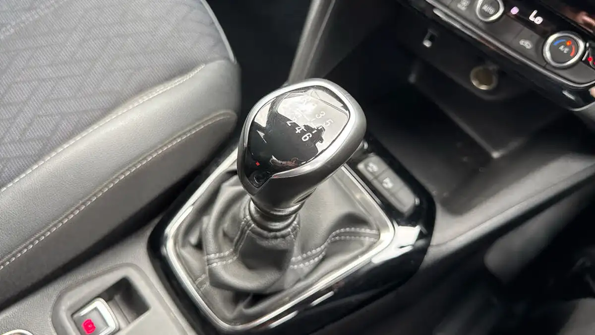 2022-vauxhall-corsa-12-turbo-elite-edition-big-19