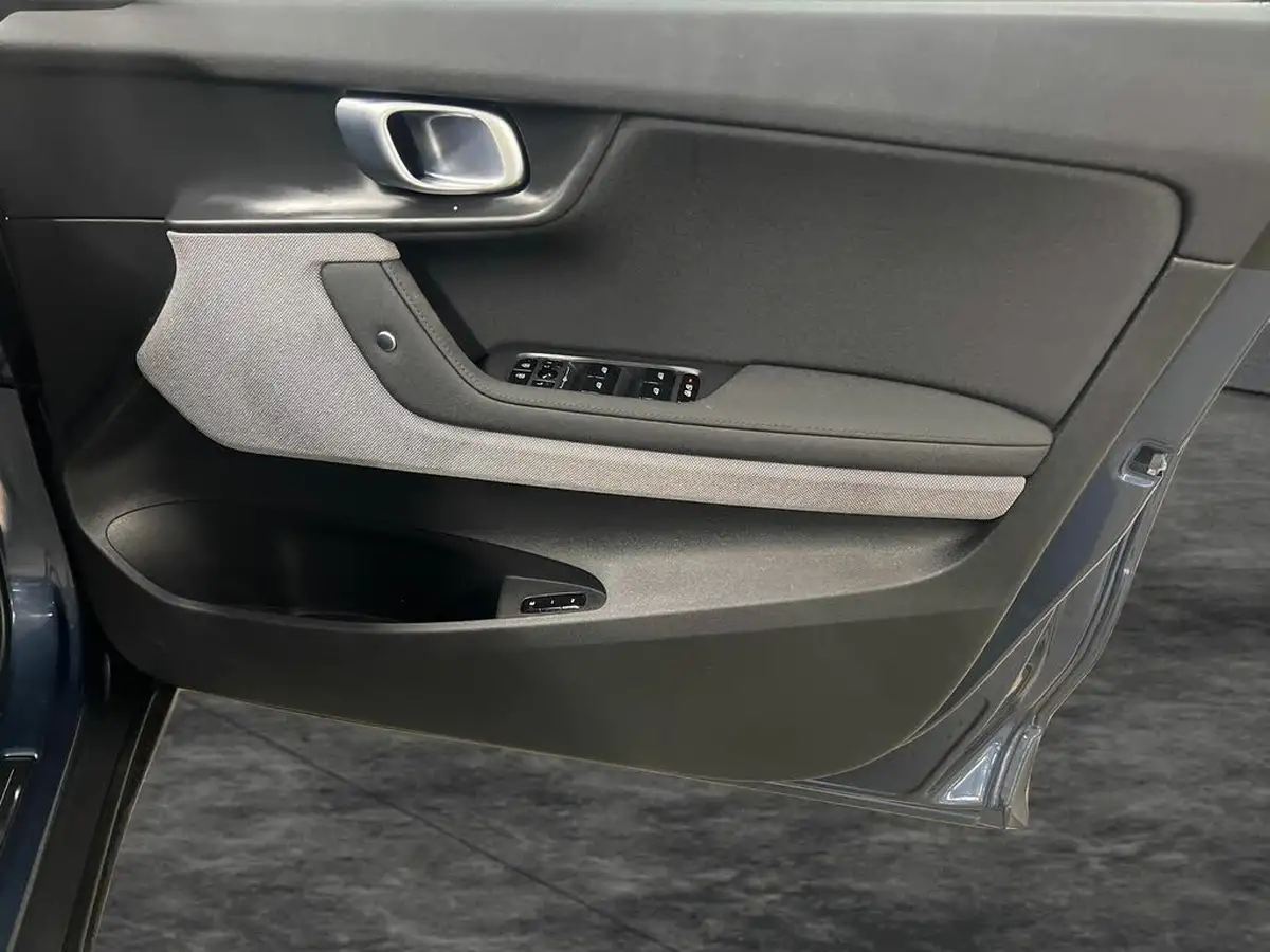 2022-polestar-polestar-2-e-ps2-165kw-standard-single-hatchback-big-24