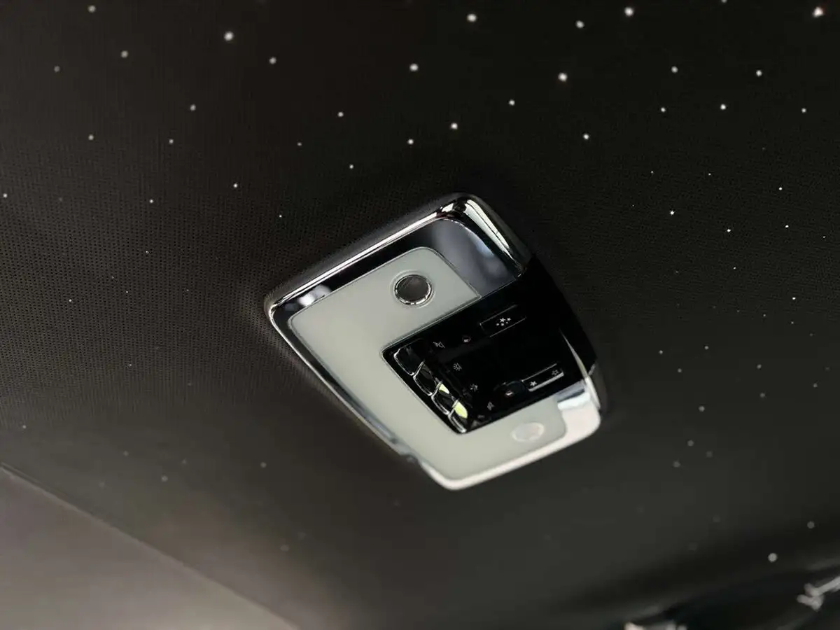 2022-rolls-royce-cullinan-675-big-47