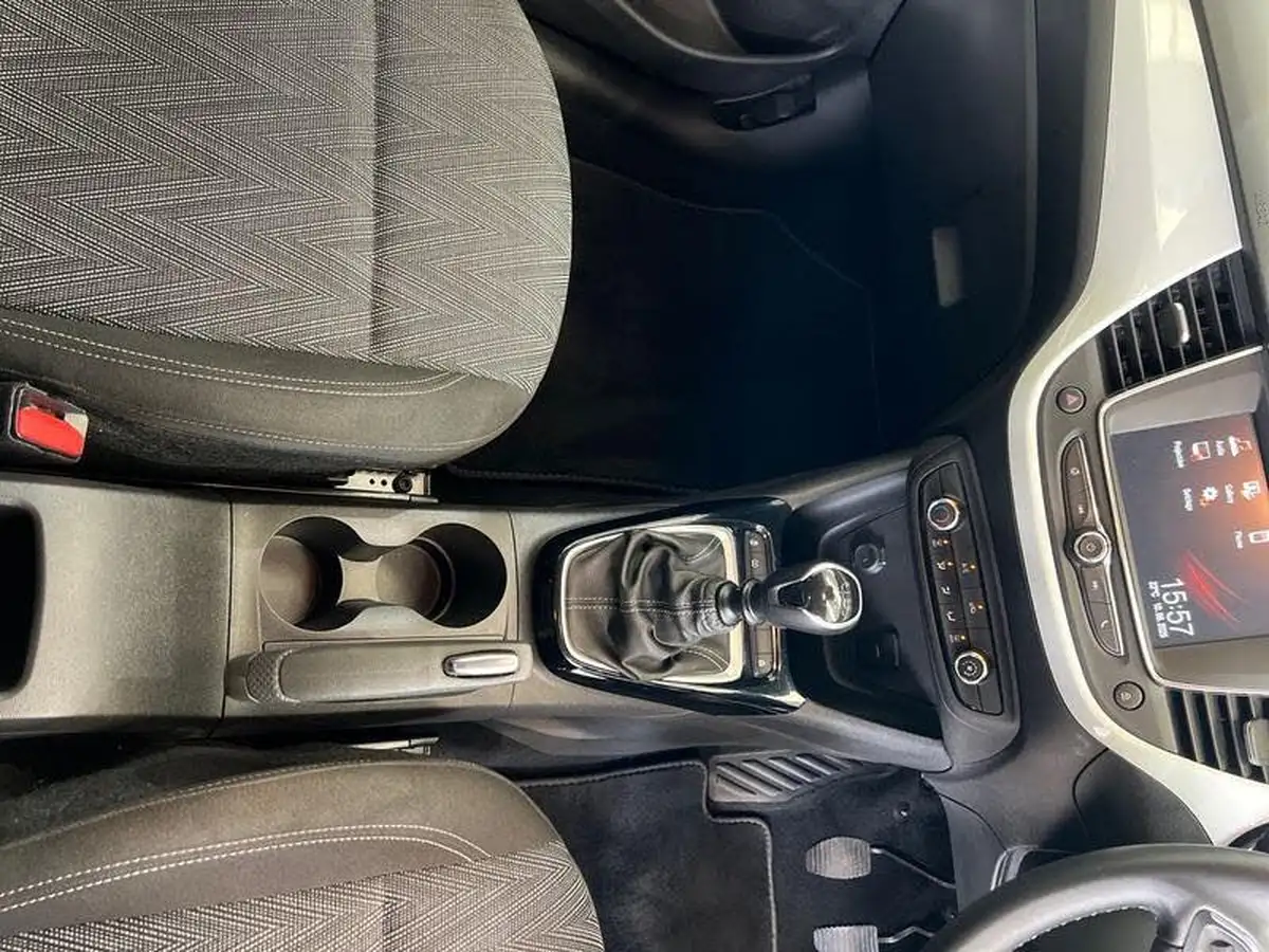 2020-vauxhall-crossland-x-12-griffin-110ps-big-26