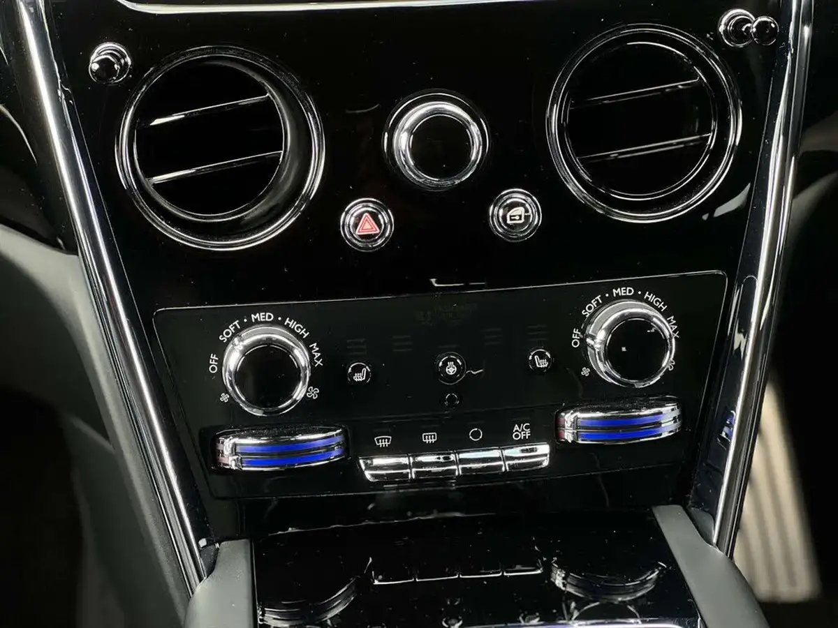 2022-rolls-royce-cullinan-675-big-19