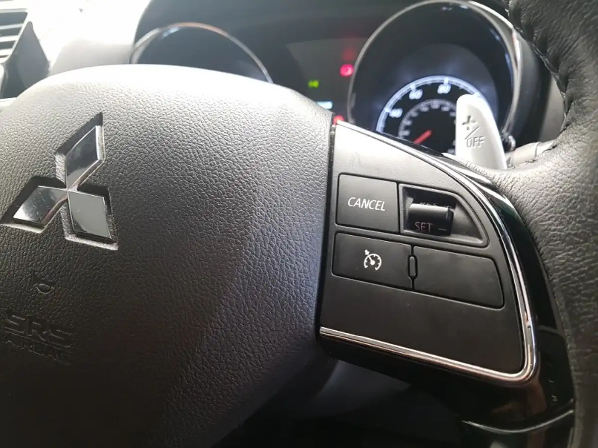 2024-jeep-avenger-12-gse-summit-e-hybrid-48v-auto-big-15