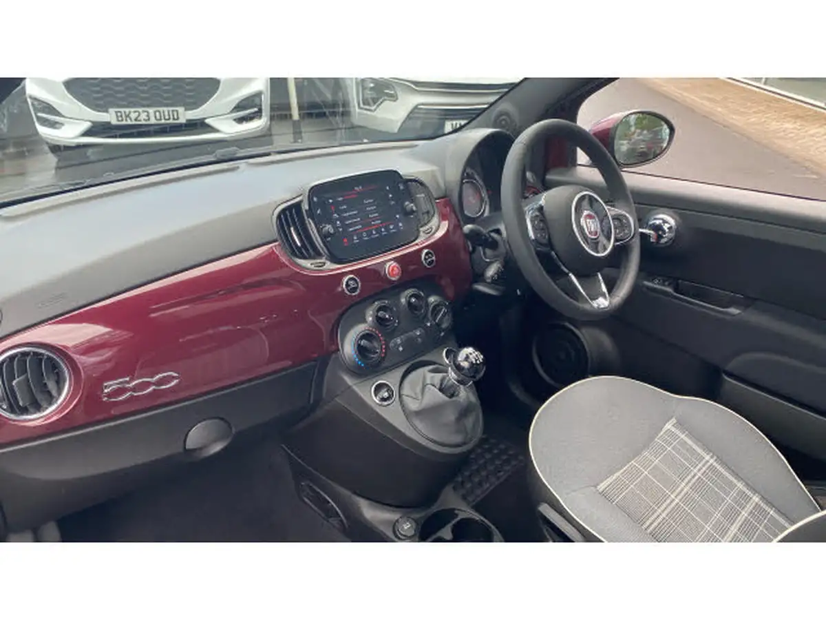 2021-fiat-500-10-lounge-big-8
