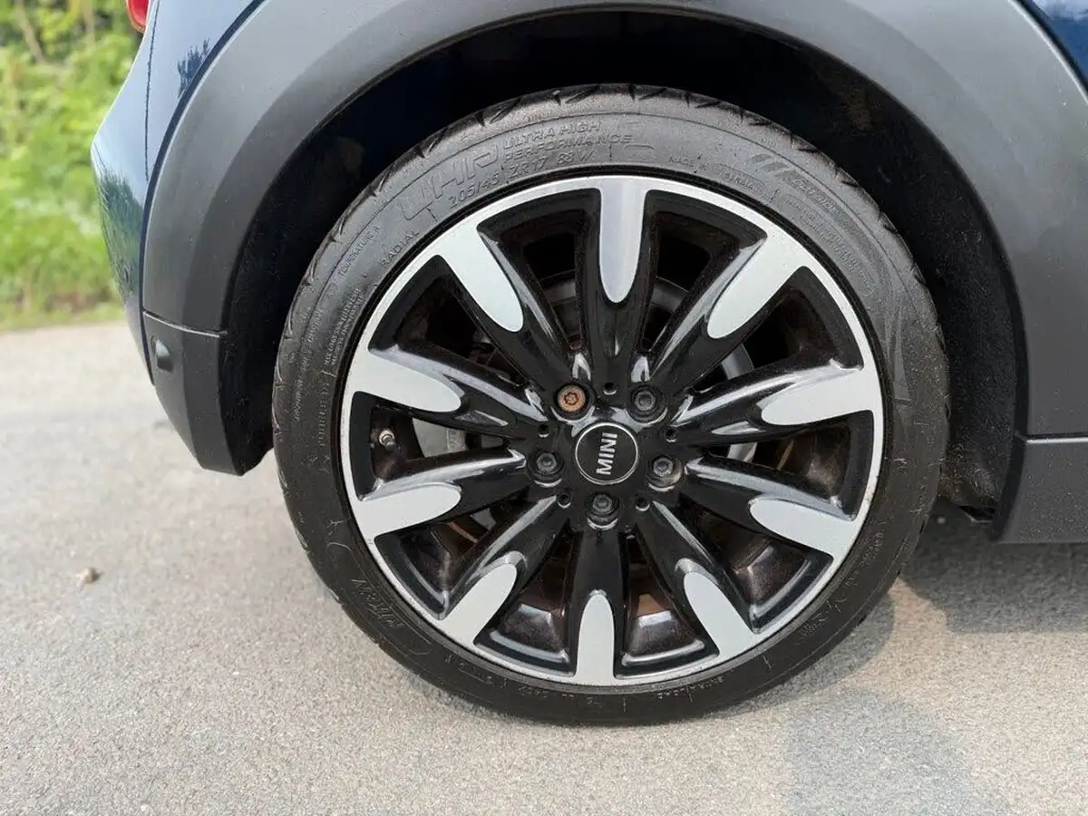 2019-mini-cooper-15-cooper-exclusive-134bhp-ss-convertible-2d-auto-big-26