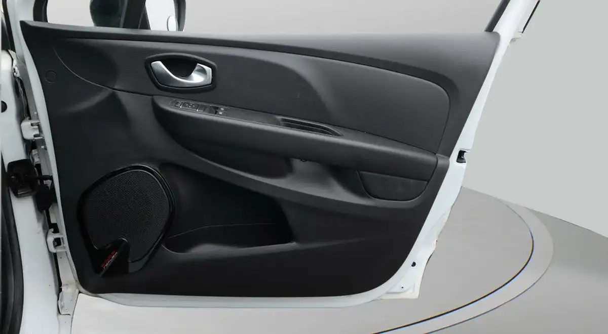 2018-renault-clio-12-dynamique-nav-big-15