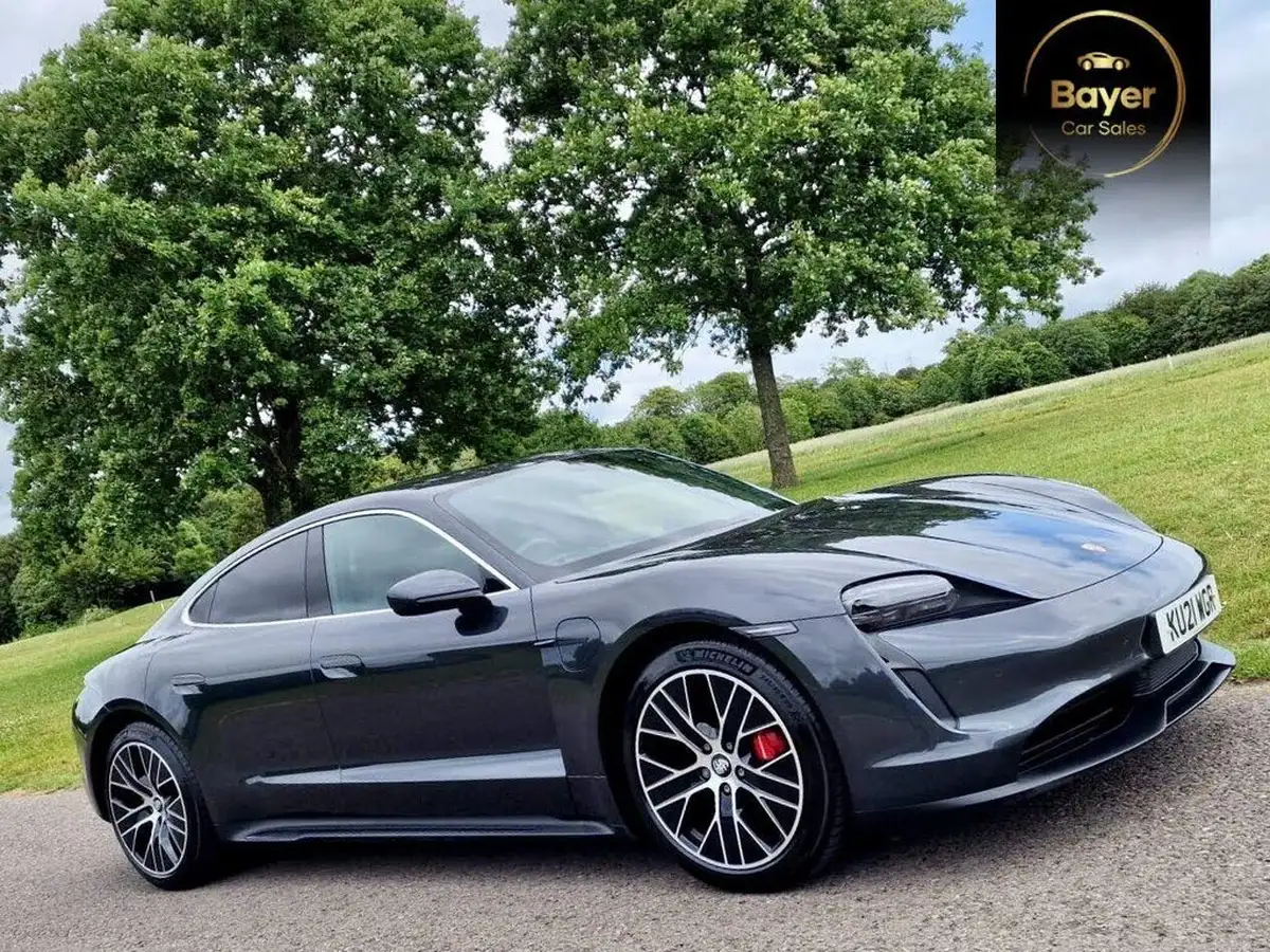 2021-porsche-taycan-e-4s-571ps-performance-battery-plus-big-24