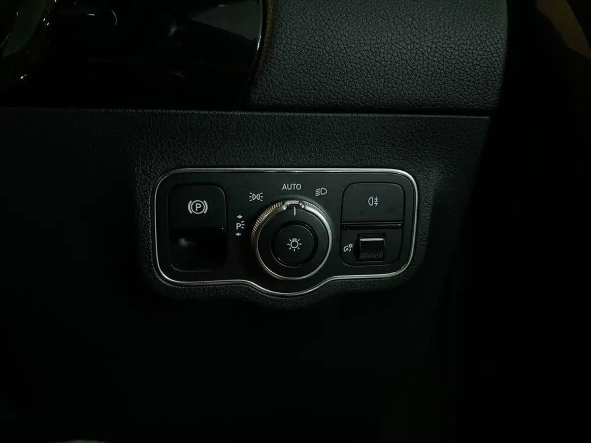 2019-mercedes-benz-b-class-13-b180-amg-line-7g-dct-big-22