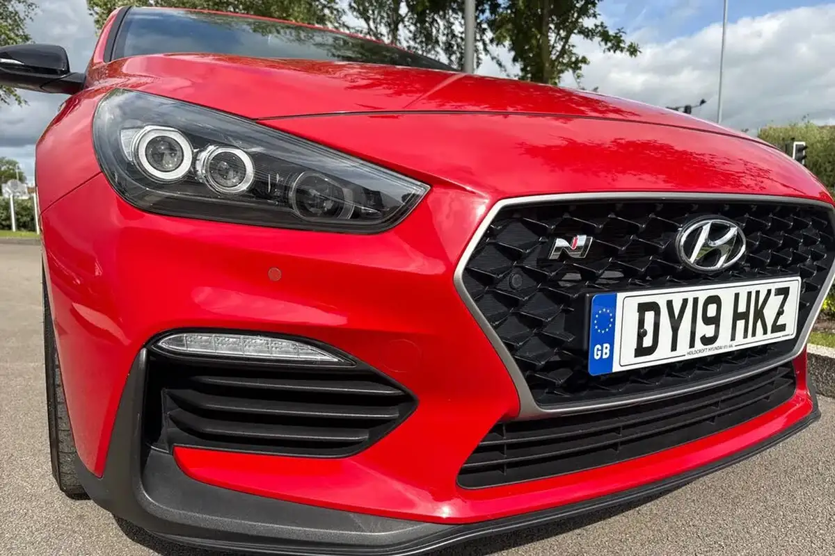 2019-hyundai-i30-n-20-t-gdi-n-performance-fastback-big-8