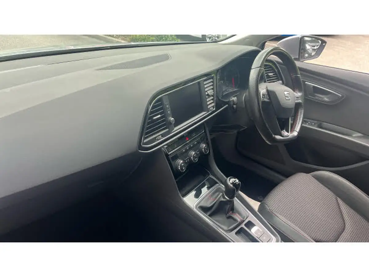 2018-seat-leon-14-tsi-fr-technology-hatchback-5d-big-8