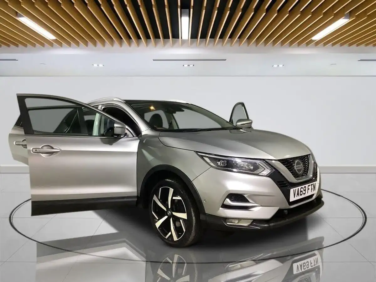 2020-nissan-qashqai-13-dig-t-tekna-160ps-big-10