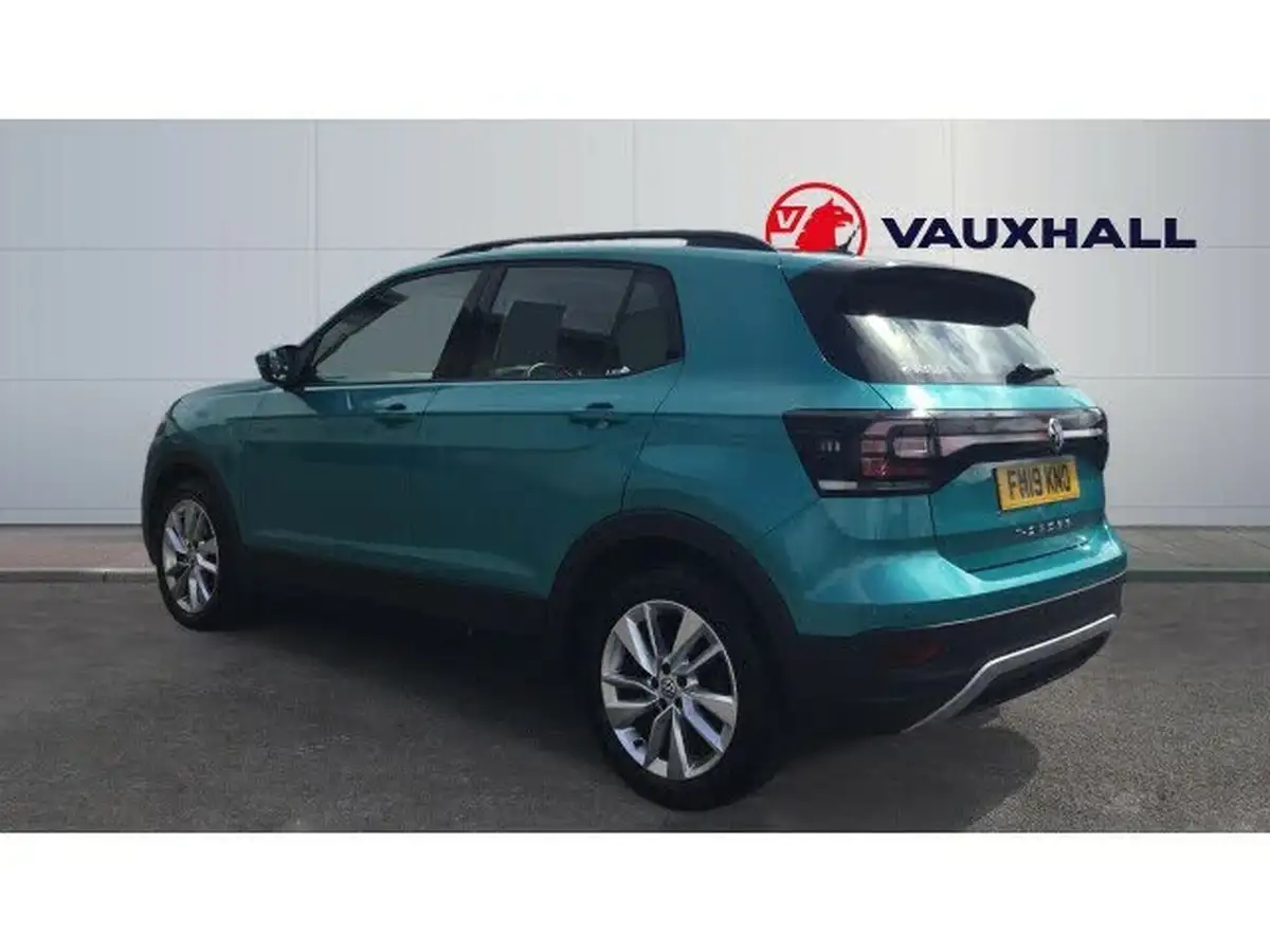 2019-volkswagen-t-cross-10-tsi-se-115ps-big-1