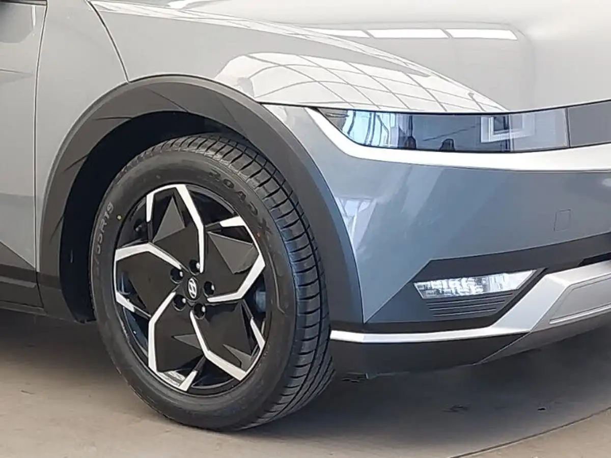 2022-hyundai-ioniq-5-e-se-connect-big-8