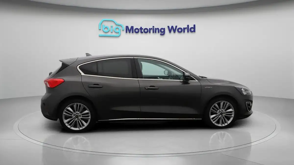 2020-ford-focus-10t-vignale-edition-125ps-hybrid-mhev-hatchback-big-8