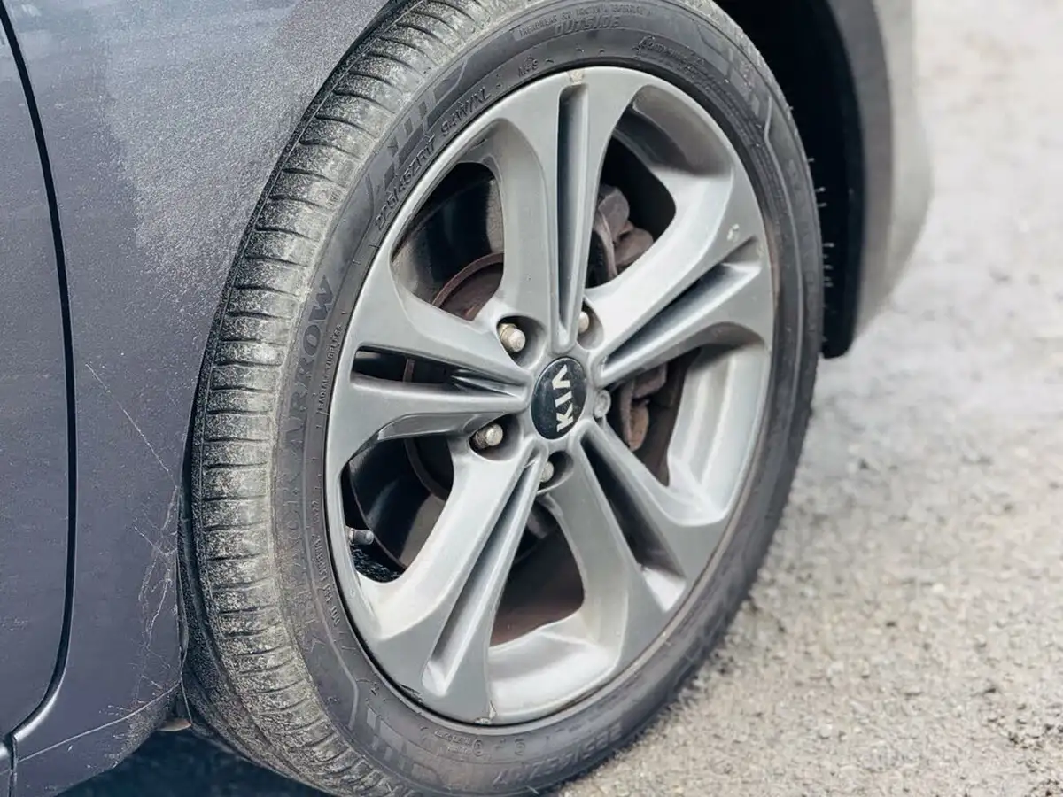 2017-kia-ceed-16crdi-3-hatchback-big-66