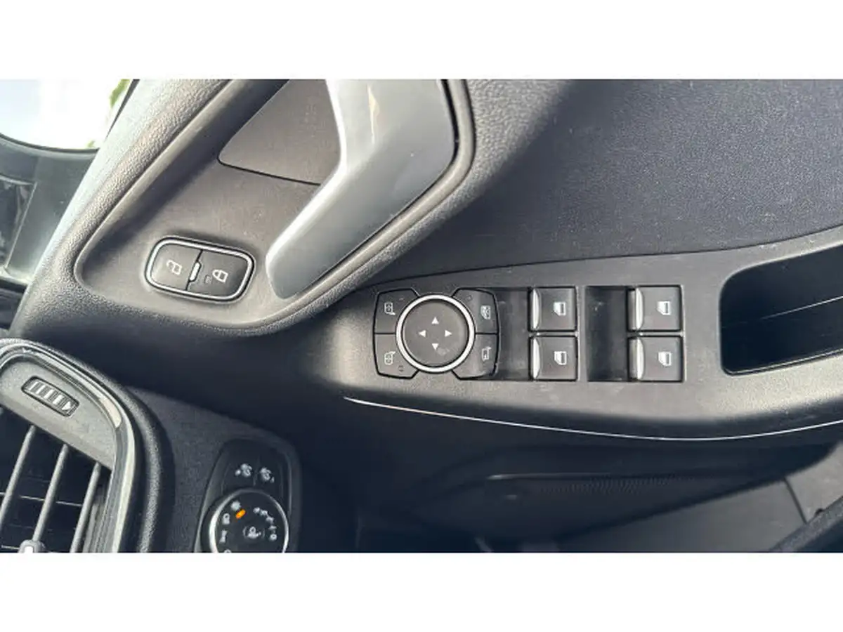 2021-ford-fiesta-10t-st-line-edition-95ps-5d-big-37