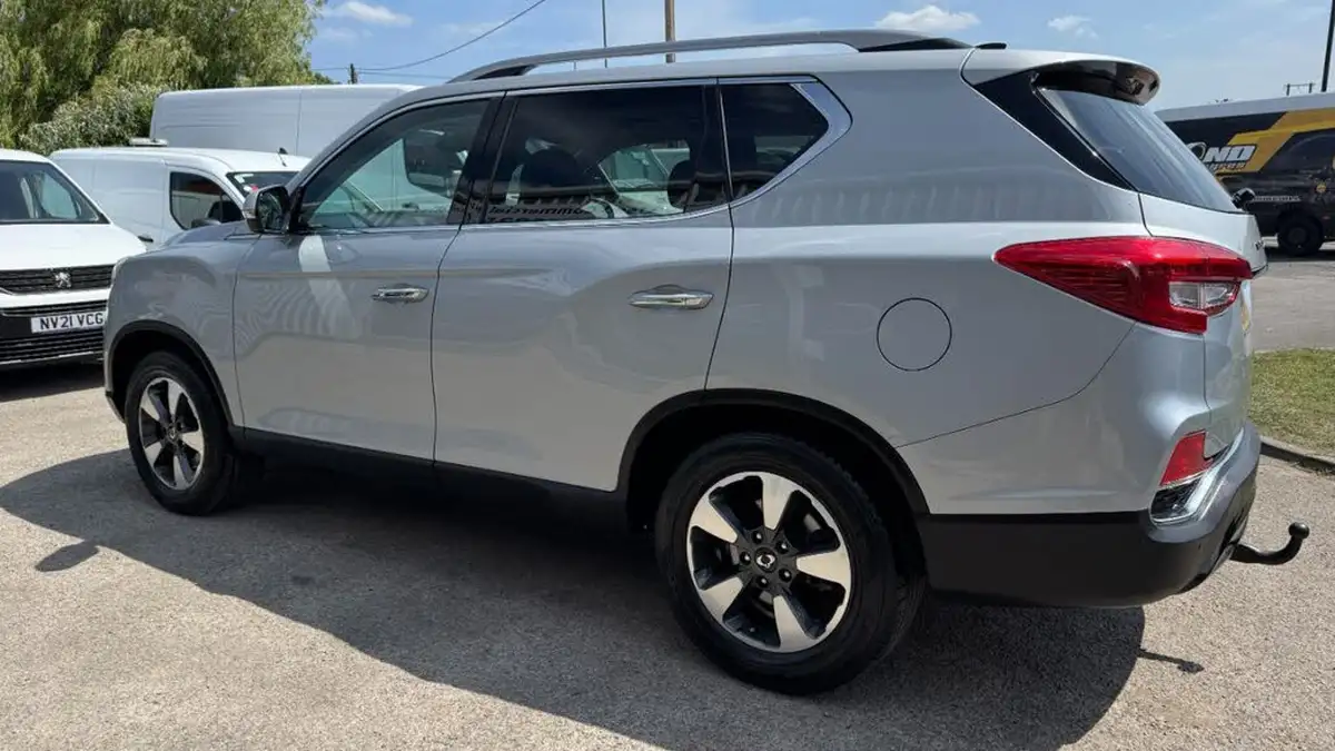 2019-kgm-ssangyong-rexton-22td-elx-t-tronic-big-25