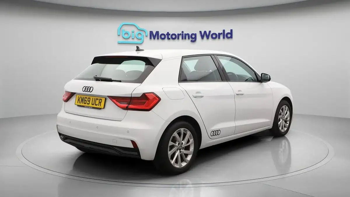 2019-audi-a1-10-30-tfsi-sport-s-tronic-big-7